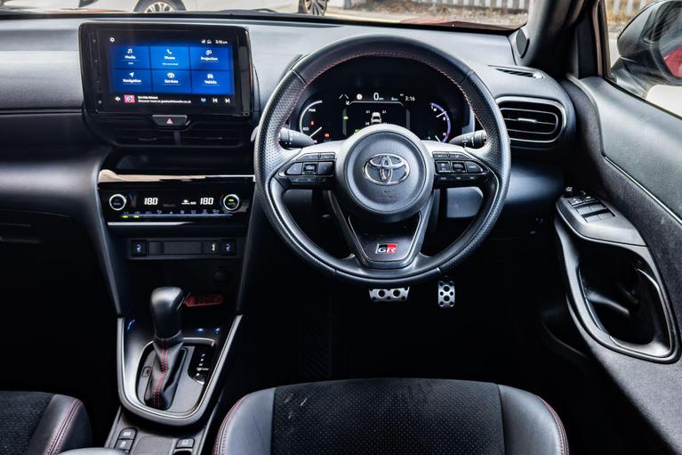 Used Toyota Yaris Cross LY23VDG 26