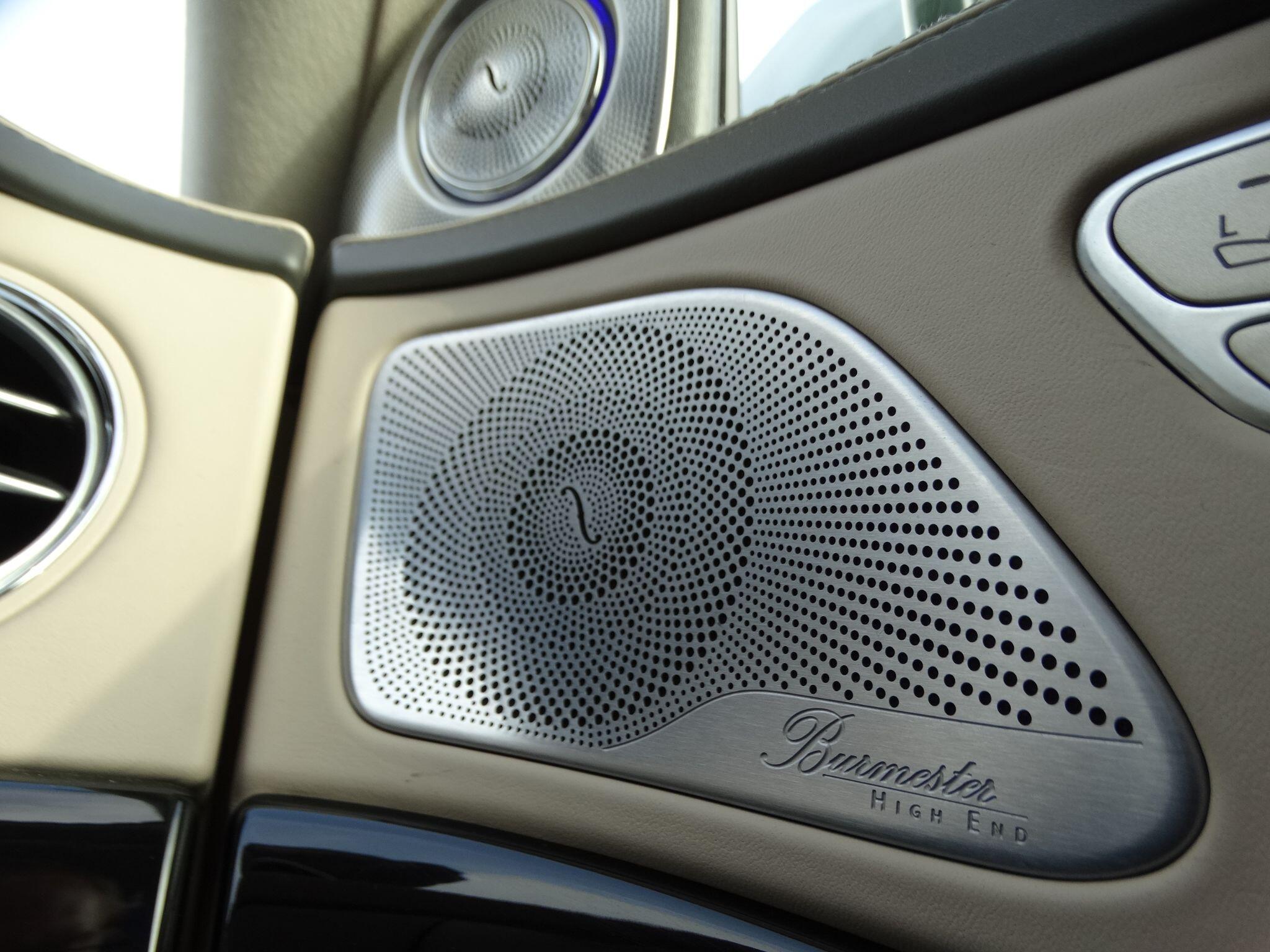 Mercedes-Benz Maybach S Class 6.0 S600 V12 Maybach G-Tronic+ Euro 6 (s/s) 4dr — photo 32
