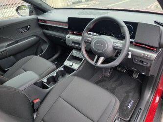 Hyundai KONA Photo at-eee91e0dfc244504a7a134068e5b8c32.jpg