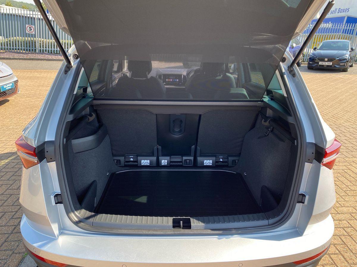 2023 Skoda Karoq thumbnail 11