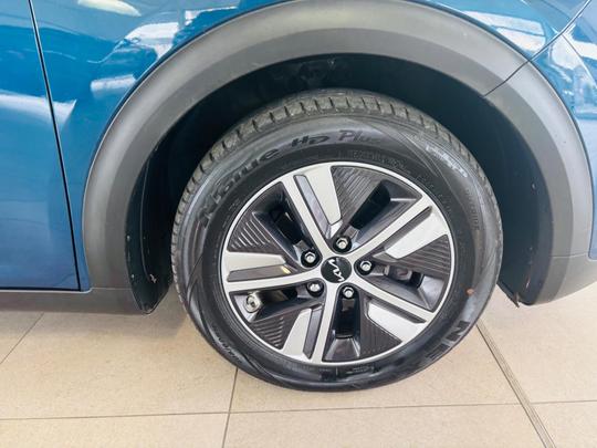 Kia Niro Photo at-ef0f8d0cded64a58bb0870ebc3dbdd8a.jpg