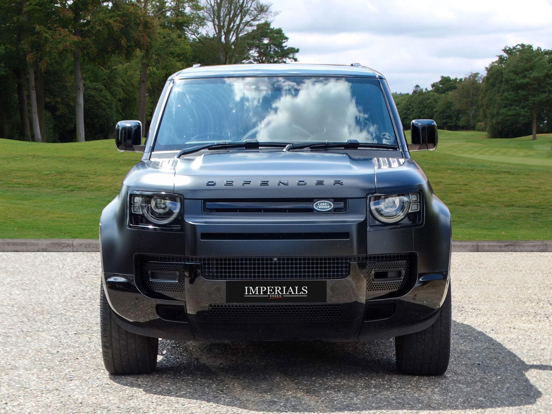 Land Rover Defender 110 3.0 D300 MHEV X-Dynamic SE Auto 4WD Euro 6 (s/s) 5dr — photo 10