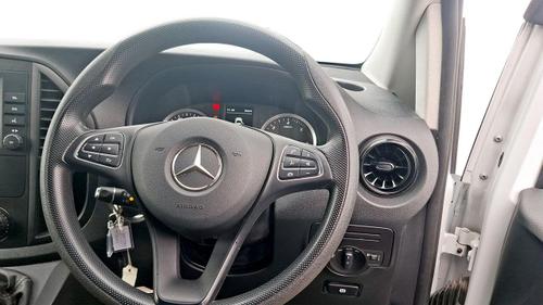 Mercedes-Benz Vito Photo at-ef5373e2ad3040e5a27aae0c66bceb65.jpg