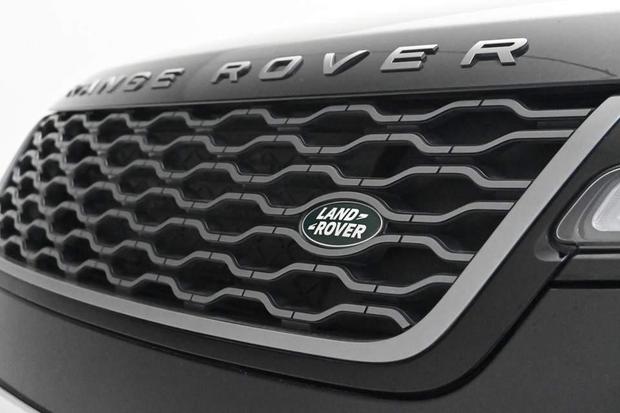Land Rover RANGE ROVER VELAR Photo at-ef57a3ba463249e2847757b210dbb774.jpg