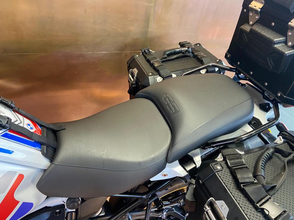 BMW R 1250 GS Adventure Photo at-ef8d83f69532446e890ec1c6965ef97d.jpg
