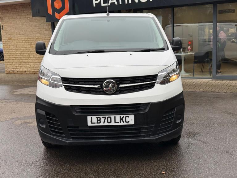 Used Vauxhall Vivaro LB70LKC 2