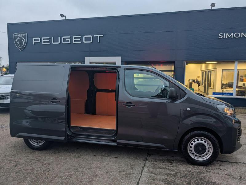 Used Peugeot e-Expert NU74VDC 9