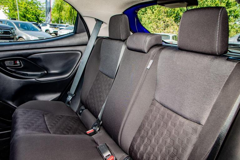 Used Toyota Yaris LM74KOX 7