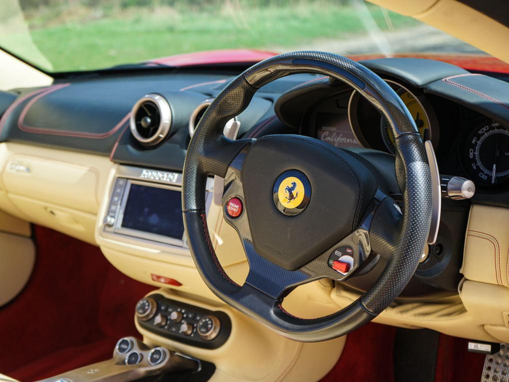Used Ferrari California YJ10FFS 23
