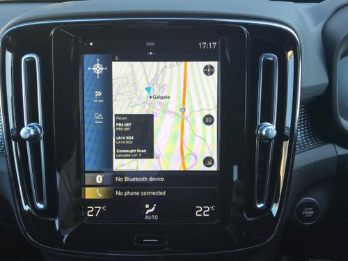 Volvo XC40 Photo at-efd9d981b1094754b98120919bec9f1c.jpg