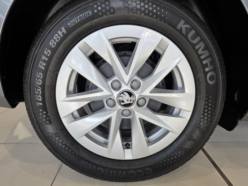 Skoda Fabia Photo at-efe4504d94824f39bf9b382738e097ed.jpg
