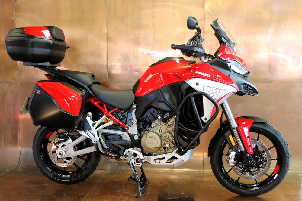 Ducati Multistrada V4 Photo at-eff0e298ae844e20966b6bce0e3ece28.jpg