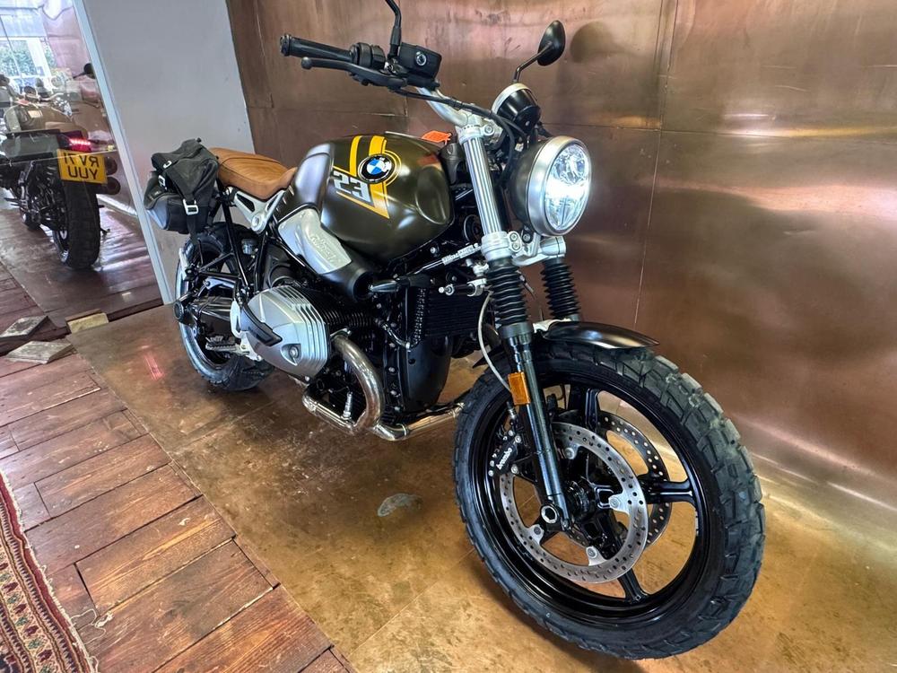BMW R nineT Scrambler Photo at-f00367efa8894eb2bdf25e891a20e188.jpg