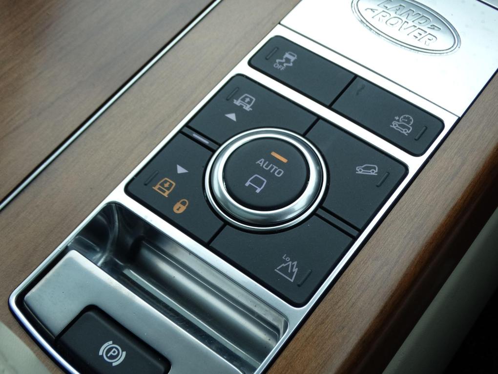 Used Land Rover Range Rover WR70KYF 39