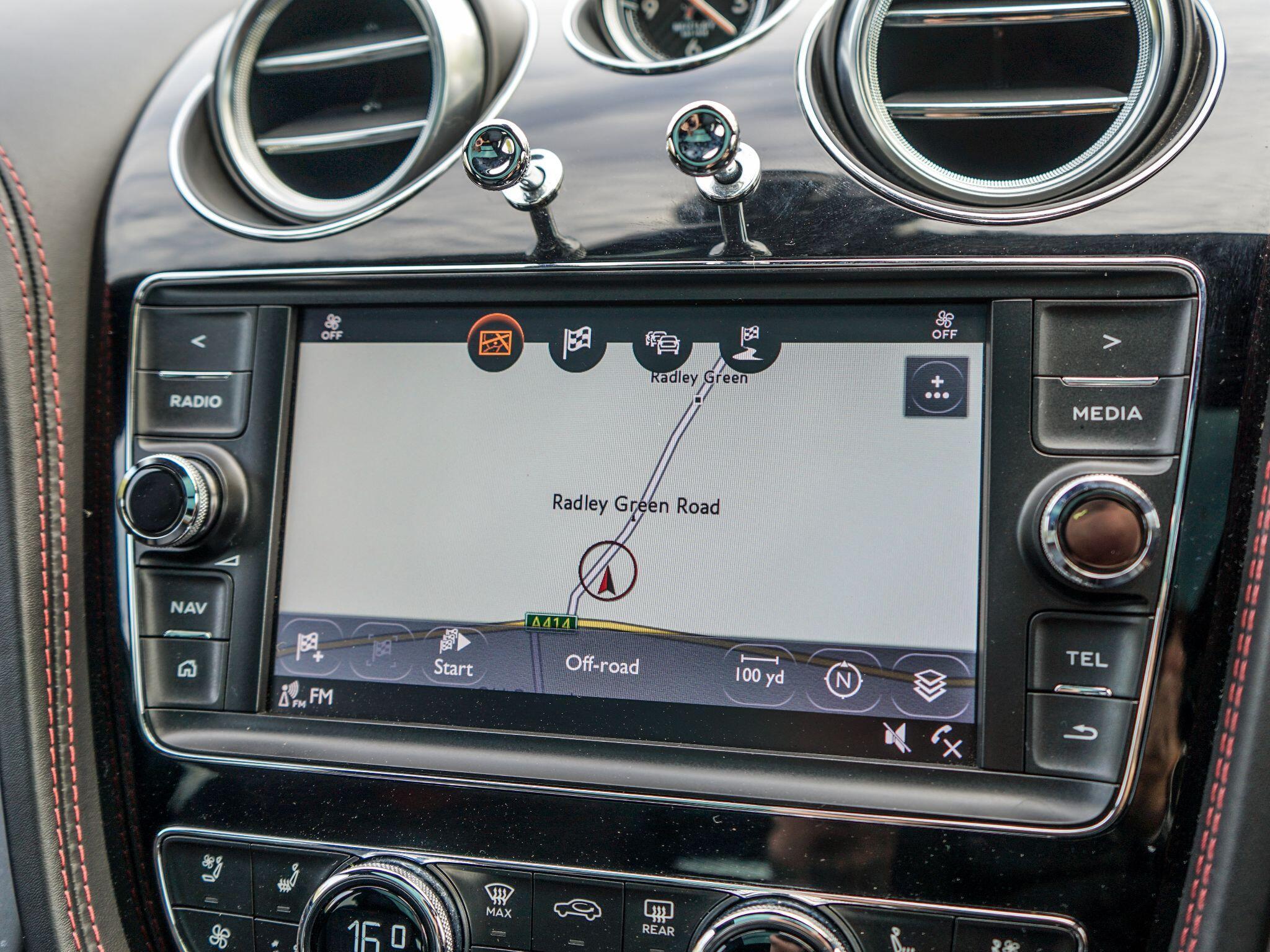 Bentley Bentayga 4.0 V8 Auto 4WD Euro 6 (s/s) 5dr — photo 29
