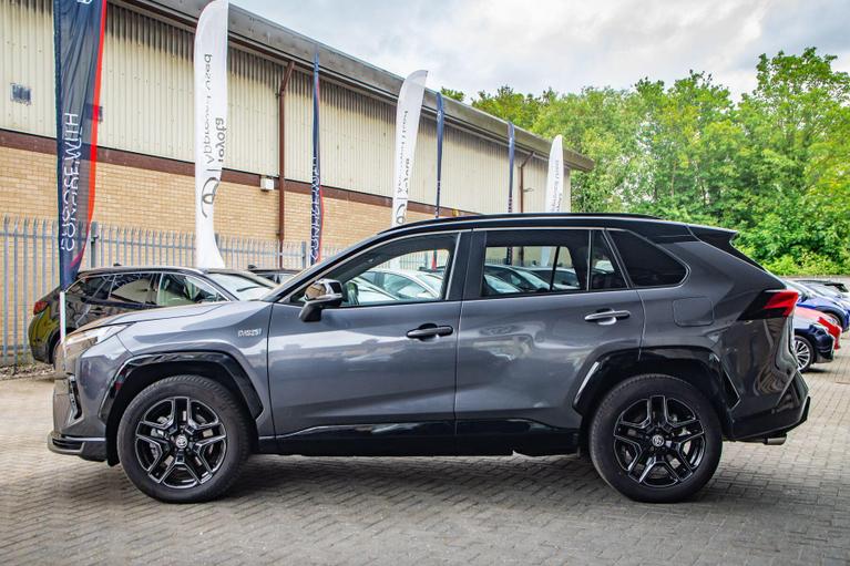 Used Toyota RAV4 GU74OKO 10