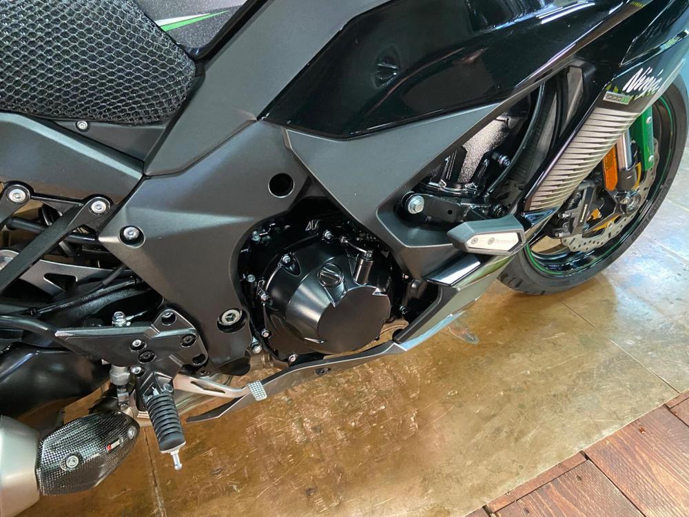 Kawasaki Ninja 1000SX Photo at-f09c0a149fcd45d1b7238b61f44d1b88.jpg