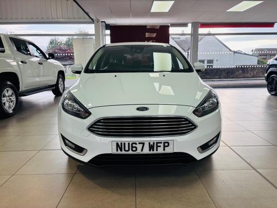 Ford Focus Photo at-f09e44747a434685942c9f3b990af4f9.jpg