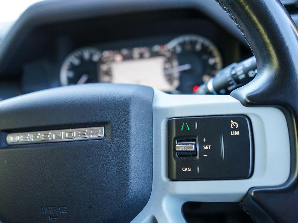 Used Land Rover Defender 110 SO22ZST 31