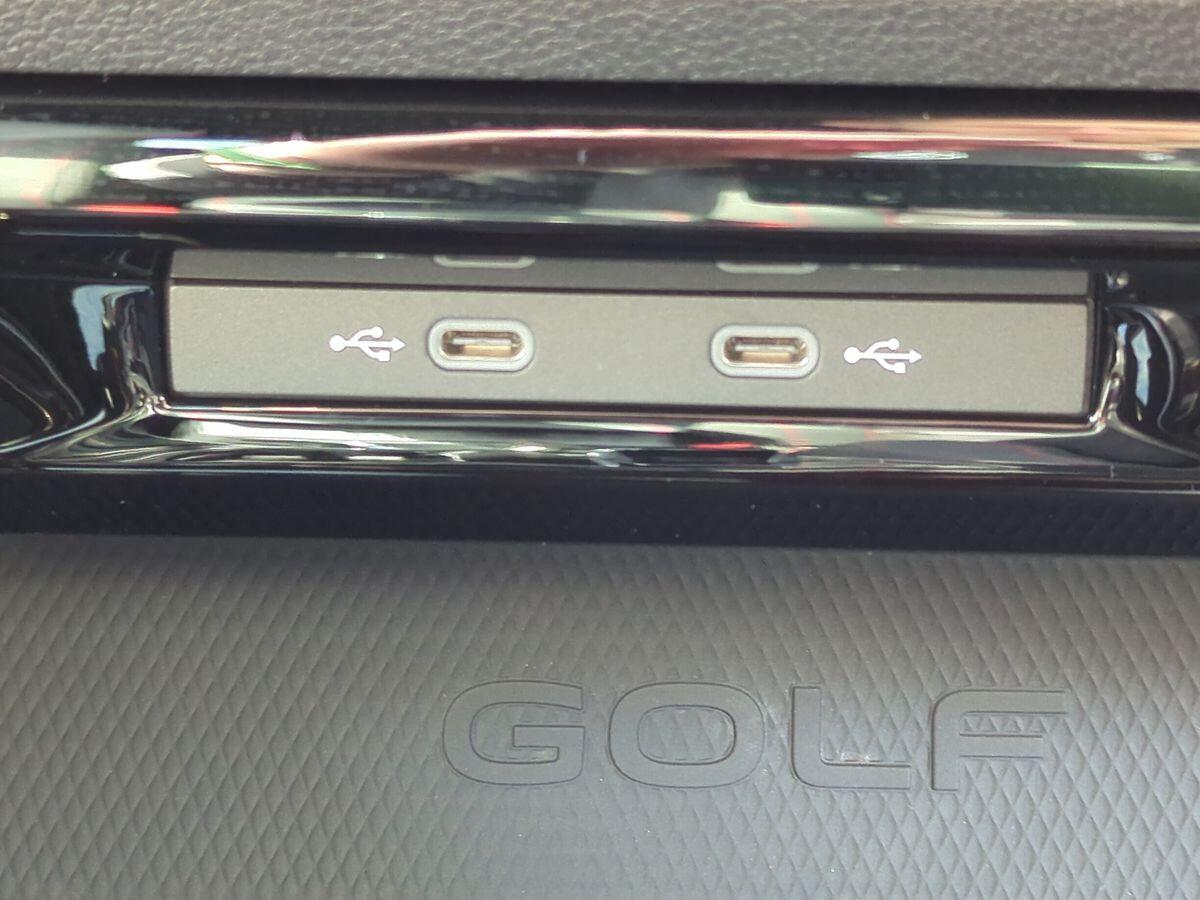 Volkswagen Golf Photo at-f0b22973fa8146f7a9109ea1acfedada.jpg