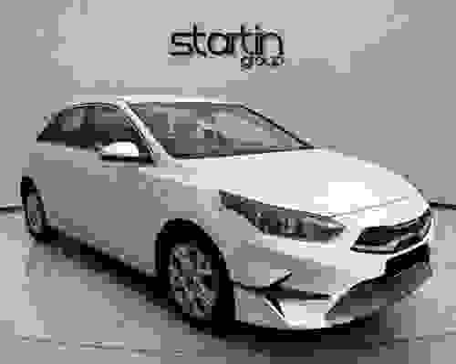 Kia Ceed 1.0 T-GDi ISG 2 Artic White at Startin Group