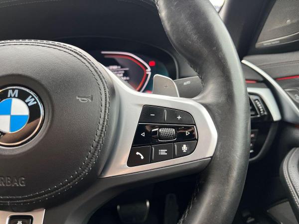 BMW 5 Series Photo at-f0d4e50c41bf42a592b85e3ce79ceb86.jpg