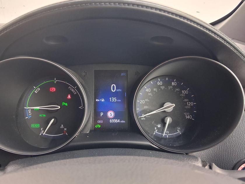 Toyota C-HR Photo at-f0e0813ad7eb408cba108ad6c61d2f25.jpg