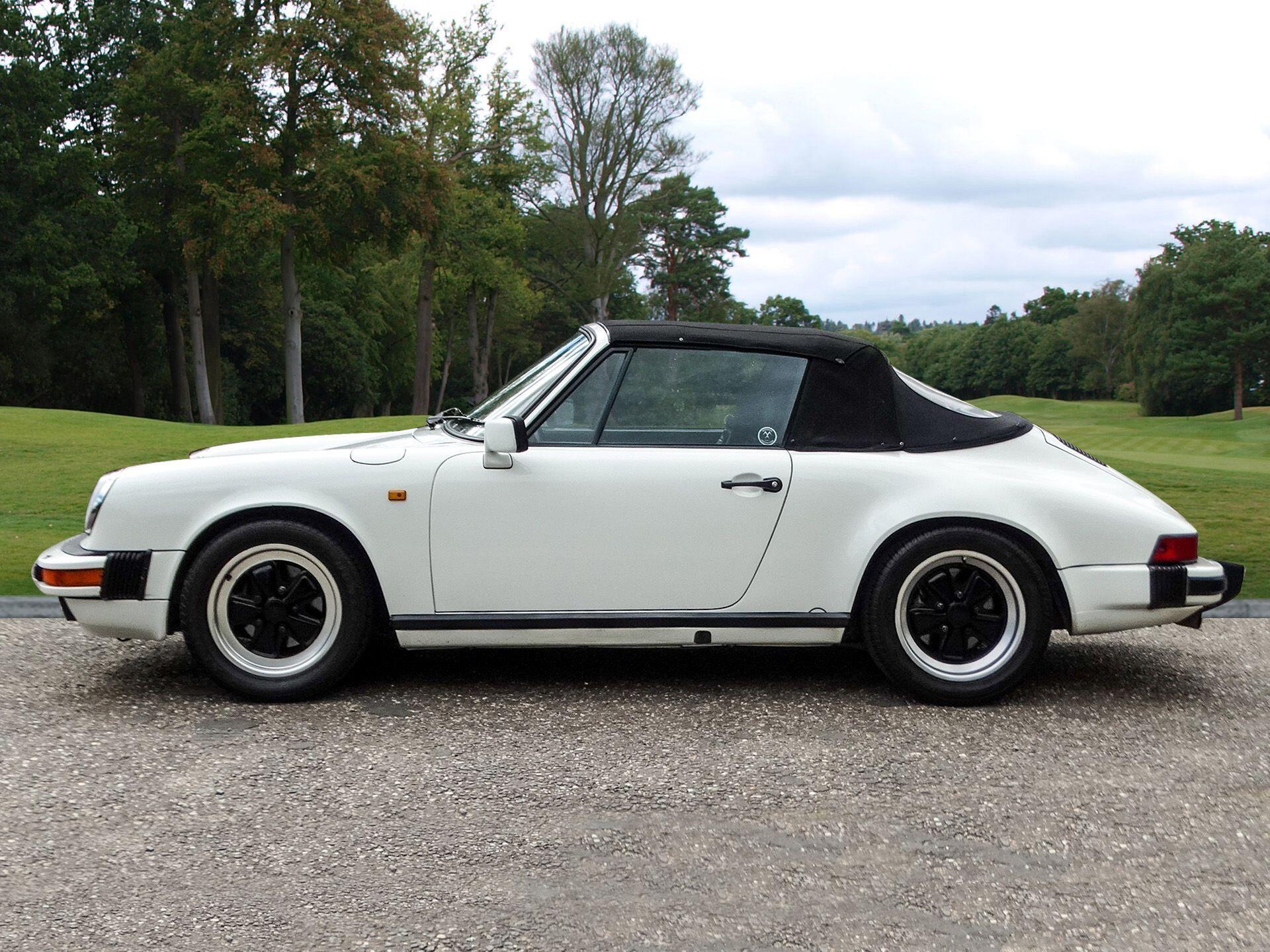 Porsche 911 3.6 993 Carrera 4 Cabriolet 2dr Petrol Manual AWD (272 bhp) — photo 21
