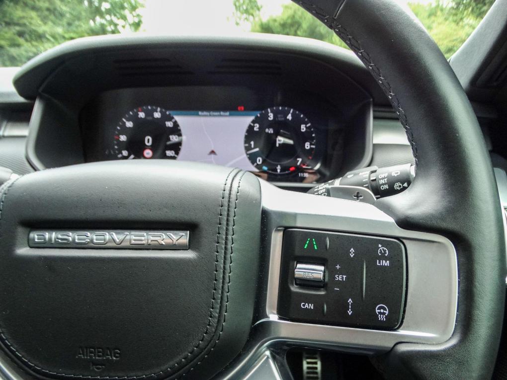 Used Land Rover Discovery AE73RMV 40