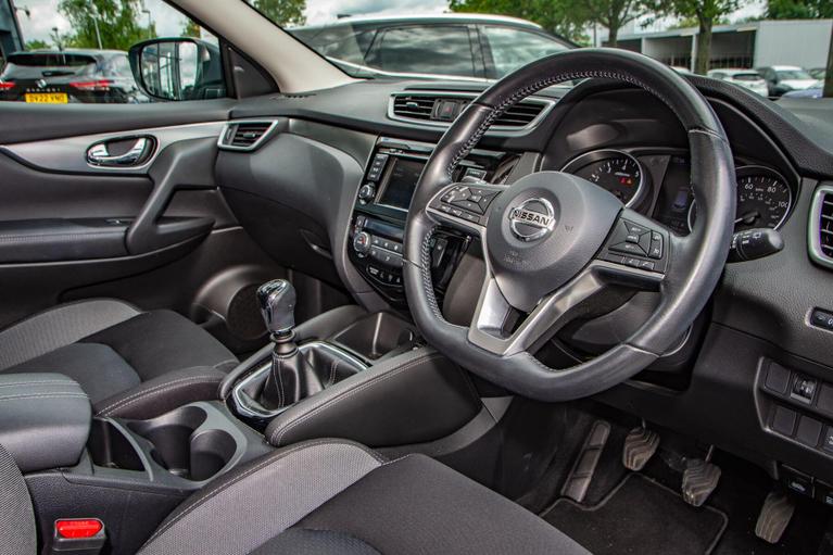 Used Nissan Qashqai NK69YAY 8
