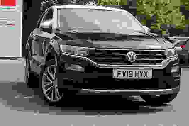 Used 2019 Volkswagen T-Roc 1.5 TSI EVO Design Euro 6 (s/s) 5dr Black at Duckworth Motor Group