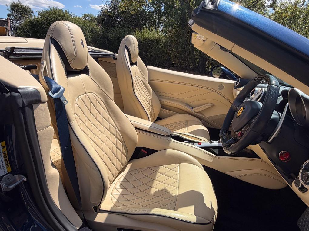 Used Ferrari California OW65KHJ 17