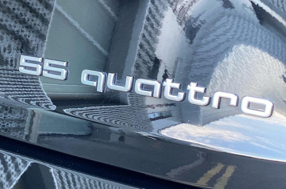 Audi e-tron Photo at-f202ee4bd3a3407c8cb2d0ae0169d96d.jpg