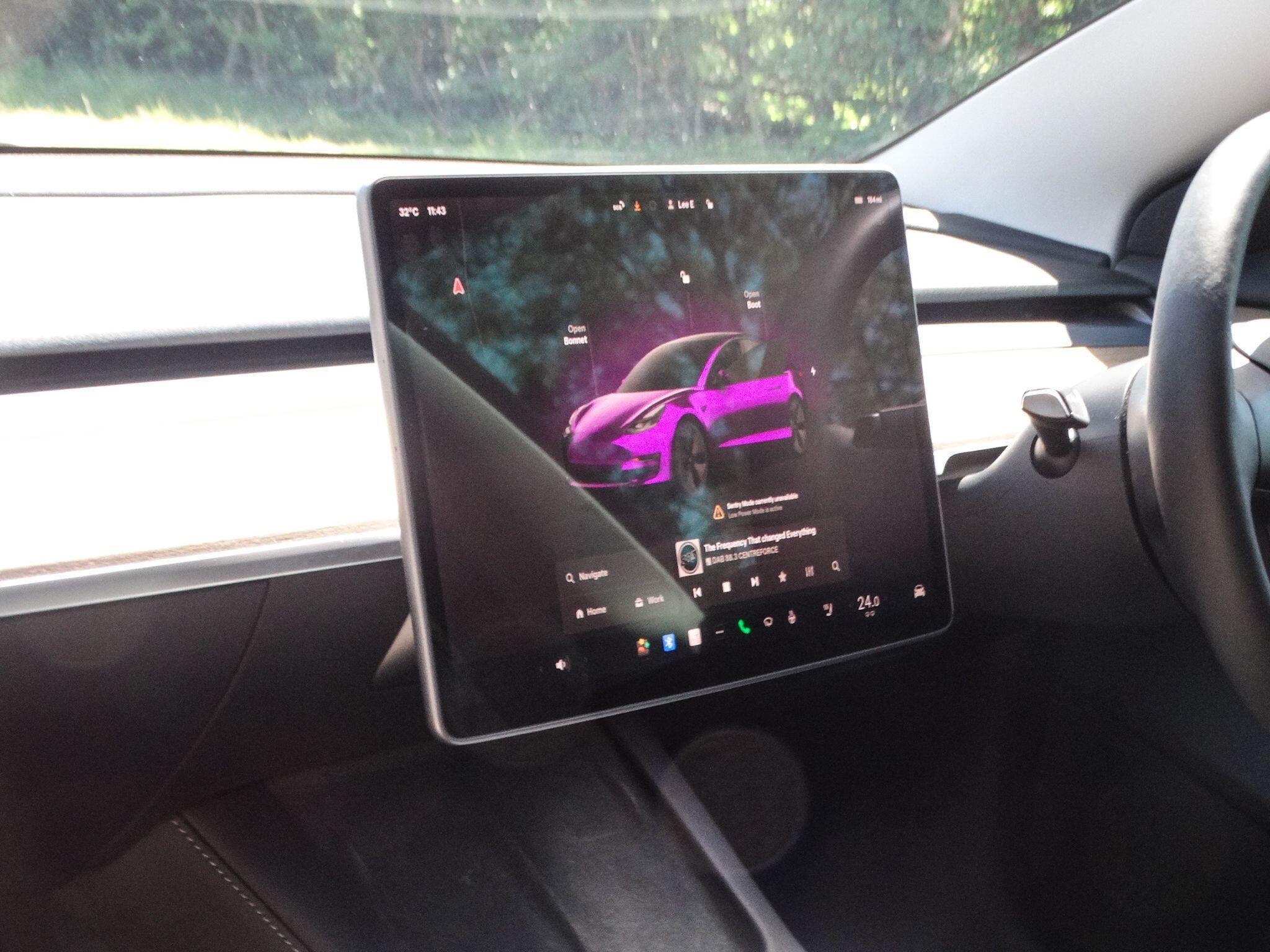 TESLA Model 3 Auto RWD 4dr — photo 15