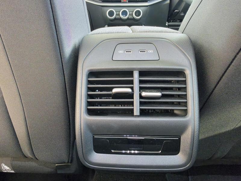 Skoda Superb Photo at-f2437df097bf418aa821473d47bed1af.jpg