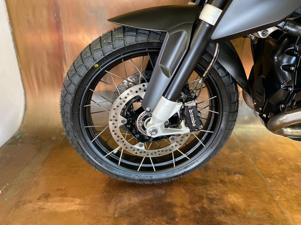 BMW R 1200 GS Photo at-f260cc8611d84abab3aa9ae85f06ac24.jpg