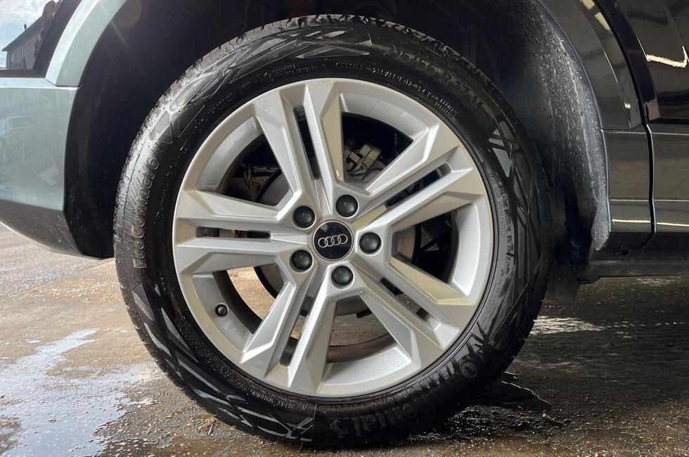 Audi Q2 Photo at-f27330aaae7c439fb3c477123aa7e52b.jpg