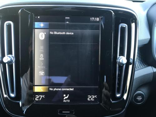 Volvo XC40 Photo at-f2a1e2d618564ab6931a9ca88eb65db7.jpg