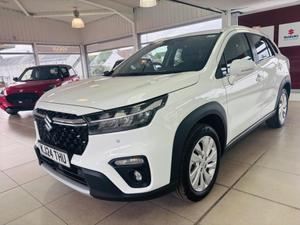 Suzuki S-Cross Photo 2