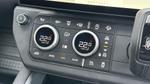 Land Rover Defender Photo 13