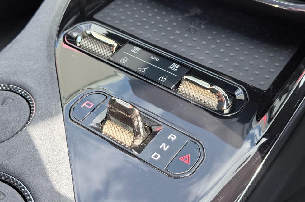 LOTUS Eletre Photo at-f3074d256e57454694ff171b28cf13ad.jpg