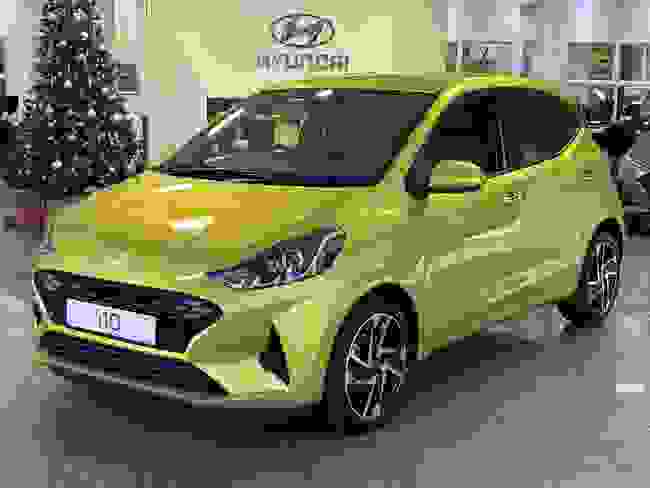 Used ~ Hyundai i10 1.0 Premium Euro 6 (s/s) 5dr Lucid Lime at West Riding