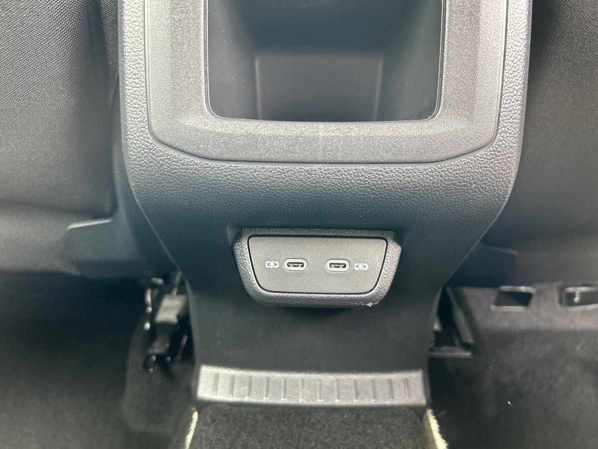 Volkswagen T-cross Photo at-f31c177a72d04c3bac3b7e4a4ba4dd4f.jpg