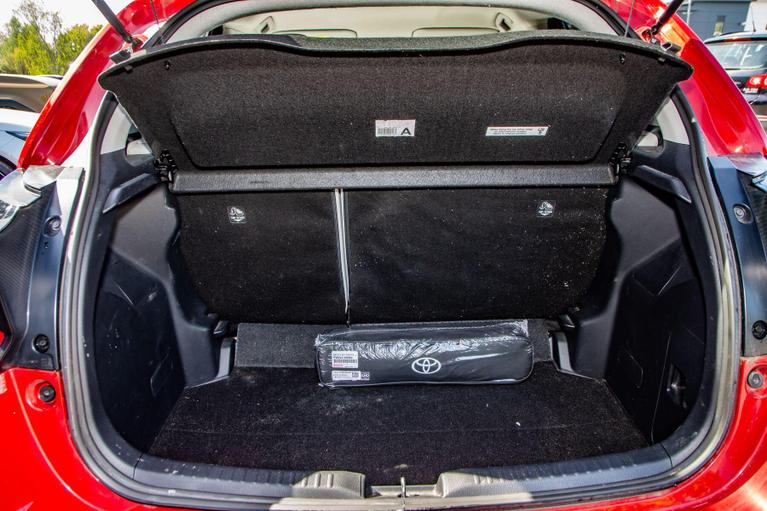 Used Toyota Yaris WU72NZK 10
