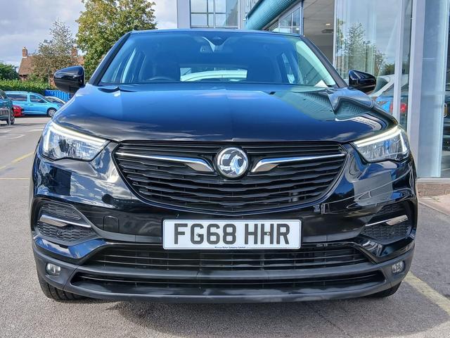 Used Vauxhall Grandland X FG68HHR 3