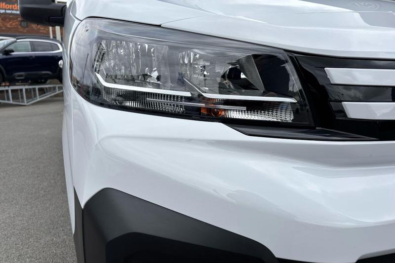 Used Peugeot Expert 202601169196842 24