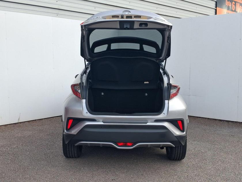 Toyota C-HR Photo at-f37f46446c484c5ea60401787d891028.jpg