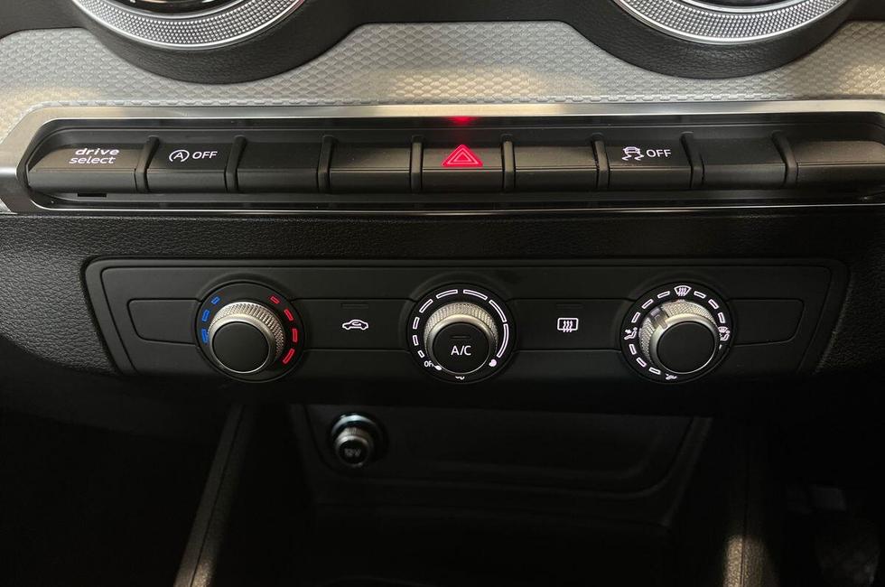 Audi Q2 Photo at-f3885102ca53425cb6068843674ec9ae.jpg
