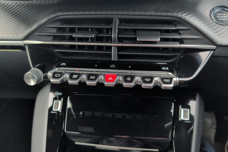 Used Peugeot 208 KJ73YTS 38