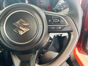 Suzuki Swift Photo 32